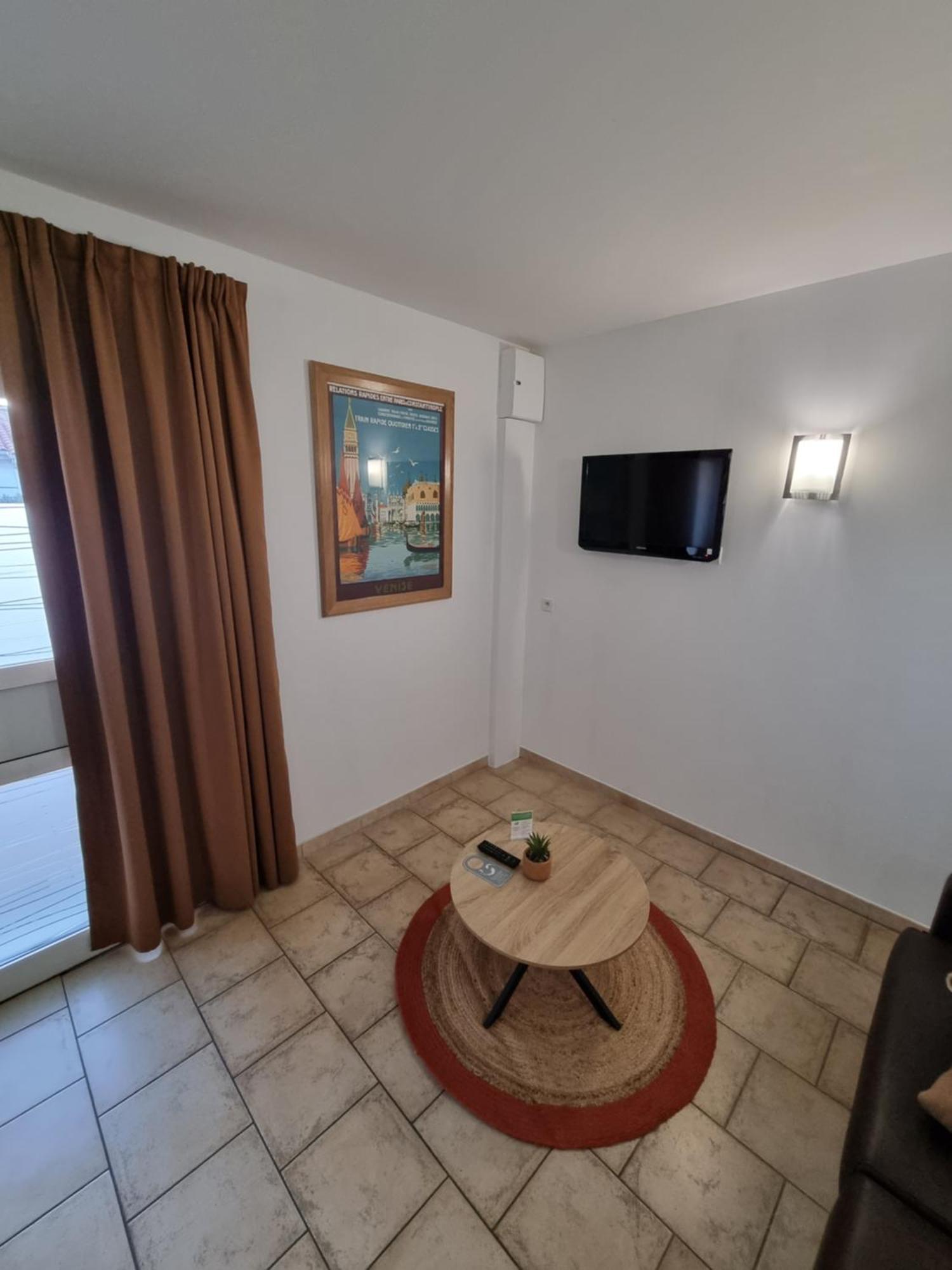 Allotel Fos-sur-Mer Kültér fotó